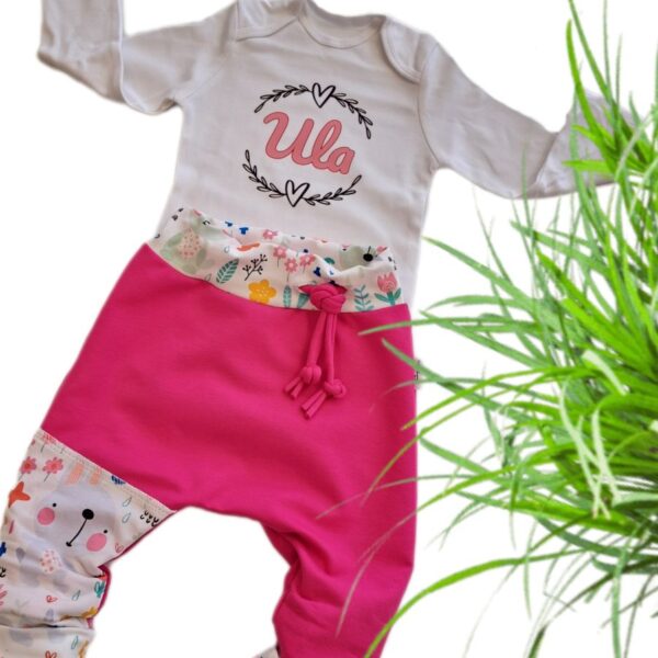 Kompletek baggy hlače in body PERSONALIZIRAN-meter na meter