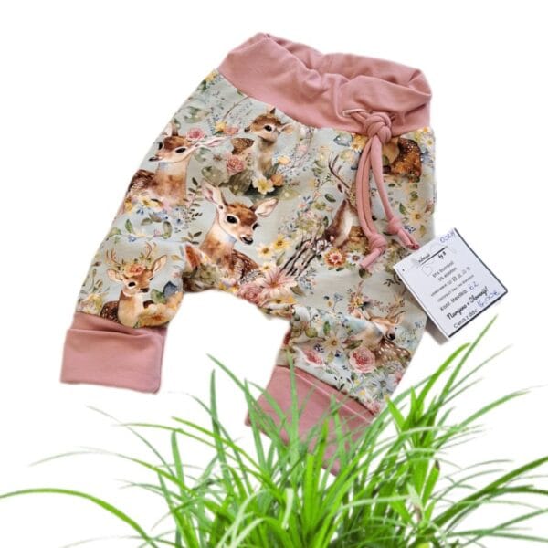 Baggy hlačke z vzorcem SRNICE-meter na meter