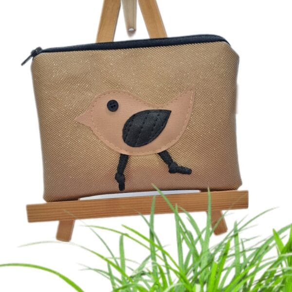 Toaletka/ manjša torbica VIDEZ ZLATA S PTIČKOM-meter na meter
