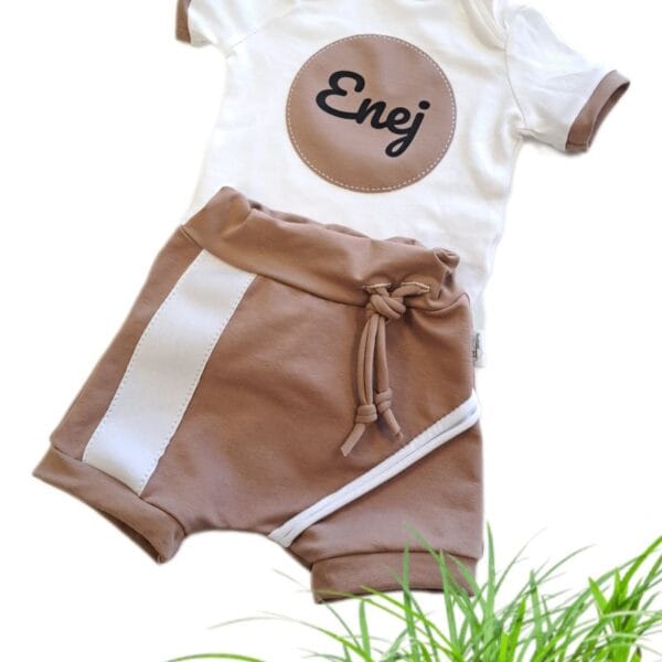 Kompletek kratke baggy hlače in body PERSONALIZIRAN-meter na meter